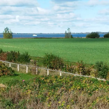 Holiday home Ostseenahes Mit Wasserblick Auf Den Bodden Mit Sauna & Whirlwanne *